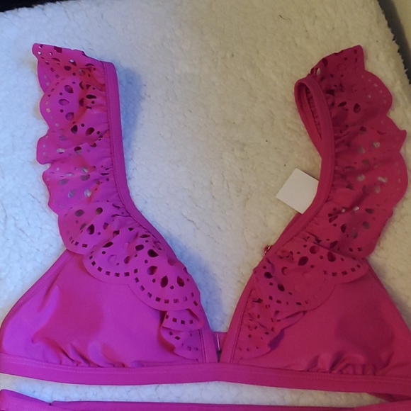 Bikini - Picture 2 of 4